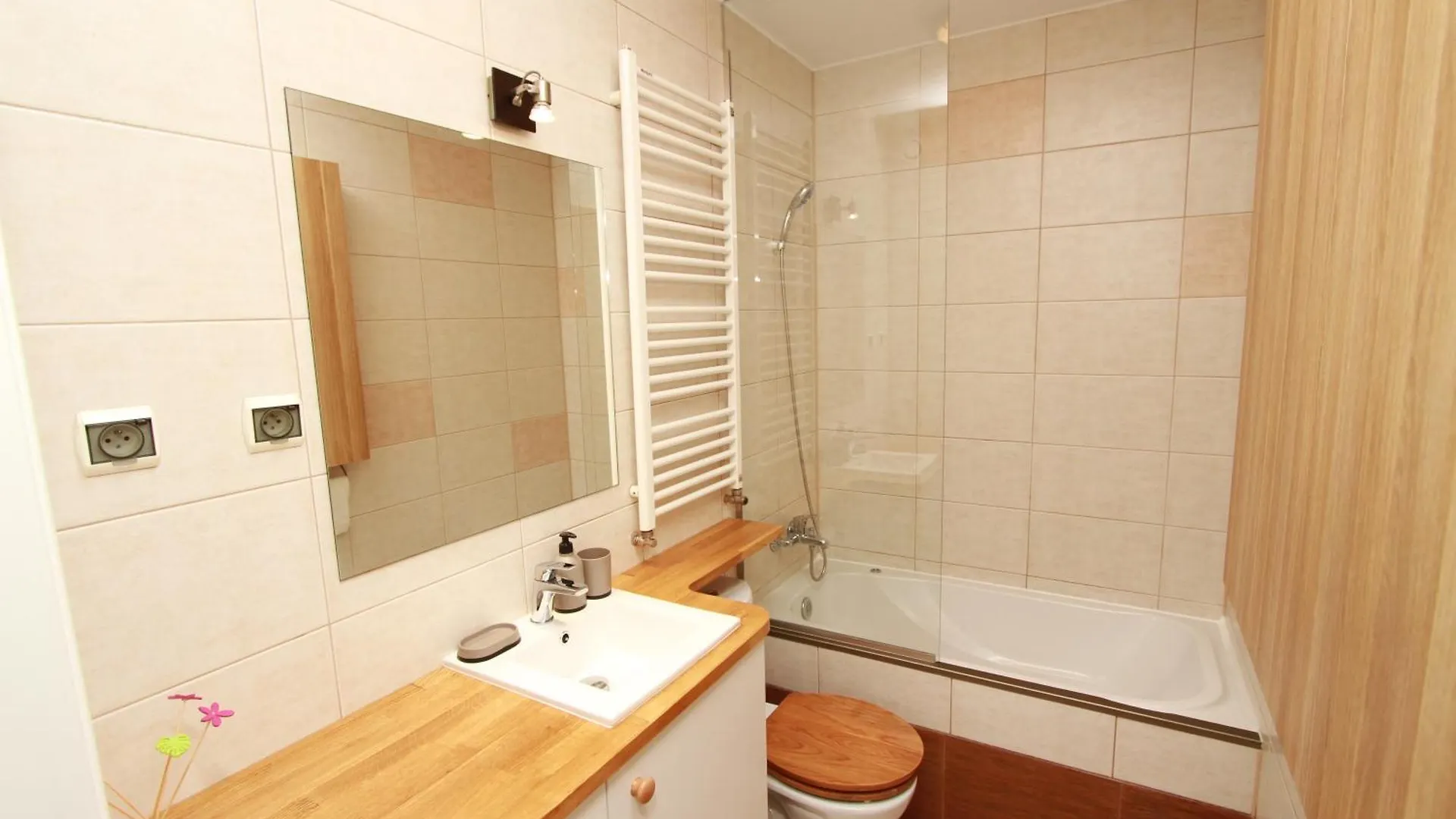 Cracow View Apartment 克拉科夫 0*,  波兰